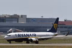 Máy bay Boeing 737 của Hãng hàng không Ryanair tại sân bay Blagnac của Pháp ngày 10/7 vừa qua. (Ảnh: AFP/TTXVN)