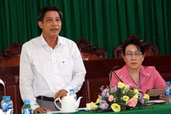 Ông Đồng Văn Thanh, Phó Chủ tịch Thường trực UBND tỉnh Hậu Giang, Trưởng Ban Chỉ đạo thi THPT Quốc gia tỉnh Hậu Giang phát biểu tại cuộc họp. (Ảnh: Duy Khương/TTXVN)
