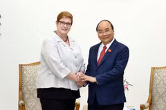Thủ tướng Nguyễn Xuân Phúc tiếp Bộ trưởng Ngoại giao Australia Marise Payne. (Ảnh: Thống Nhất/TTXVN)