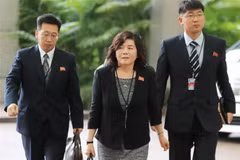 Thứ trưởng Ngoại giao Triều Tiên Choe Son-hui (giữa). (Nguồn: Yonhap/TTXVN)