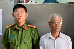 Đối tượng Nguyễn Văn Nhựt tại cơ quan công an. (Nguồn: Báo Bình Thuận)