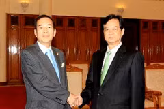 Thủ tướng Nguyễn Tấn Dũng tiếp ông Massayuki Yamauchi, Giáo sư danh dự Trường Đại học Tokyo, Chủ tịch Ủy ban Tư vấn về Văn hóa của Thủ tướng Nhật Bản. (Ảnh: Đức Tám/TTXVN)