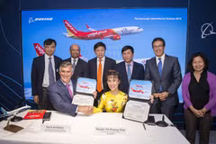 Vietjet ký mua 100 tàu bay B737 MAX trị giá 12,7 tỷ USD (Ảnh: Vietjet cung cấp)