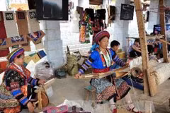 Không gian đậm chất vùng cao tại ngày Văn hóa các dân tộc Việt Nam 2012. (Ảnh: Thanh Hà/TTXVN)