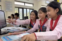 Học sinh trường THPT Dân tộc nội trú Ngọc Lặc, huyện Ngọc Lặc, tỉnh Thanh Hóa. (Ảnh: Việt Hoàng/TTXVN)