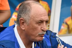 Scolari vẫn không từ chức sau thảm họa lịch sử của tuyển Brazil