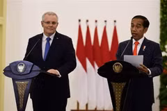 Tổng thống Indonesia Joko Widodo (phải) và Thủ tướng Australia Scott Morrison trong cuộc họp báo chung tại Bogor, Tây Java, Indonesia ngày 31/8/2018. (Ảnh: AFP/TTXVN)