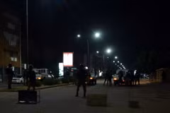 Binh sỹ Burkina Faso tuần tra tại Ouagadougou sau vụ xả súng ngày 13/8. (Nguồn: AFP/TTXVN)