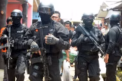 Lực lượng cảnh sát chống khủng bố của Indonesia. (Nguồn: Reuters)
