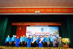 Ủy ban Hội Liên hiệp Thanh niên Việt Nam xã Dương Xá khóa 7, nhiệm kỳ 2024-2029 ra mắt. (Ảnh minh họa: Minh Anh/TTXVN)