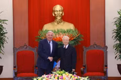 Tổng Bí thư Nguyễn Phú Trọng tiếp Chủ tịch Thượng viện Cộng hòa Pháp Gérard Larcher. (Ảnh: Văn Điệp/TTXVN)