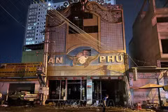 Hiện trường vụ cháy quán karaoke tại Bình Dương. (Ảnh tư liệu: Chí Tưởng/TTXVN)
