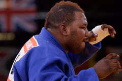 Võ sĩ judo người Congo Cedric Mandembo mất tích trước giờ lên máy bay về nước. (Ảnh: Tel).