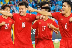 Các cầu thủ U23 Việt Nam ăn mừng bàn thắng mở tỷ số, cũng là bàn thắng duy nhất của trận đấu từ pha đánh đầu hiểm hóc của Trần Bảo Toàn ở phút 45+1. (Ảnh: VFF/TTXVN phát)