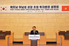 Đại sứ Việt Nam tại Hàn Quốc Nguyễn Vũ Tùng phát biểu tại Hội thảo. (Ảnh: Khánh Vân/TTXVN)