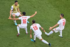 Cận cảnh Iran đánh bại Xứ Wales trong trận cầu mang tính 'sống còn'