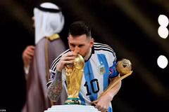 Lionel Messi 'quay xe,' tuyên bố chưa muốn chia tay tuyển Argentina