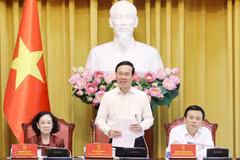 Chủ tịch nước Võ Văn Thưởng chủ trì Phiên họp thứ nhất Ban Chỉ đạo tổng kết một số vấn đề lý luận và thực tiễn về công cuộc đổi mới theo định hướng XHCN 40 năm qua ở Việt Nam. (Ảnh: Thống Nhất/TTXVN)