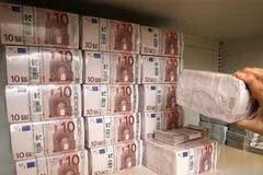 IMF giải ngân khoản cứu trợ bị trì hoãn 1 năm cho Hy Lạp