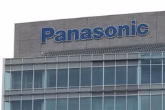 Biểu tượng Panasonic tại trụ sở ở Tokyo, Nhật Bản. (Ảnh: AFP/TTXVN)