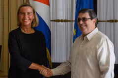 Ngoại trưởng Cuba Bruno Rodriguez Parrilla tiếp Đại diện cấp cao về Chính sách Đối ngoại và An ninh Liên minh châu Âu (EU) Federica Mogherini. (Nguồn: acn.cu)