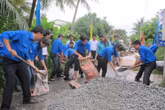 Chiến dịch tình nguyện 2015: Tự hào tiến bước dưới cờ Đảng
