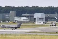 Máy bay tiêm kích F-35A thuộc Lực lượng Phòng vệ trên không Nhật Bản tại căn cứ ở Misawa, tỉnh miền Tây Aomori. (Ảnh: Kyodo/TTXVN) 