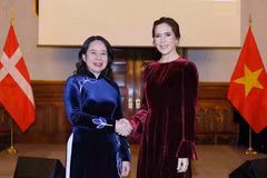 Phó Chủ tịch nước Võ Thị Ánh Xuân và Công nương Đan Mạch Mary tại lễ kỷ niệm 10 năm thiết lập quan hệ Đối tác Toàn diện Việt Nam-Đan Mạch. (Ảnh: An Đăng/TTXVN) 