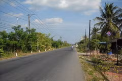 Quốc lộ 30, đoạn qua huyện Cao Lãnh, Đồng Tháp. (Nguồn: wikipedia.org)