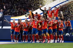 Tại EURO 2024, Tây Ban Nha toàn thắng cả 7 trận ở giải đấu, đánh bại hàng loạt đối thủ tên tuổi để đăng quang ngôi vô địch. (Ảnh: THX/TTXVN)