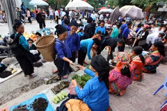 Độc đáo phiên chợ trên vùng cao Hoàng Su Phì