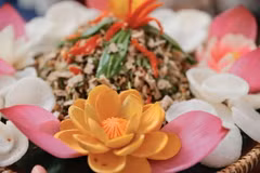 Các món ăn chay Huế được thiết kế tinh tế, tính thẩm mỹ cao. (Ảnh: Minh Quyết/ TTXVN)