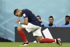 Tiền đạo tuyển Pháp Kylian Mbappe ăn mừng bàn thắng vào lưới Ba Lan trong trận đấu vòng 1/8 Wolrd Cup 2022 ở Doha (Qatar), ngày 4/12/2022. (Ảnh: THX/TTXVN)