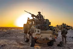 Các binh sỹ tham gia huấn luyện tại căn cứ quân sự ở thị trấn Menaka, Đông Bắc Mali. (Ảnh: AFP/TTXVN)