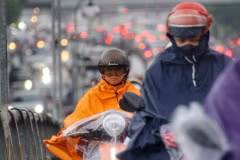 Khu vực Hà Nội nhiều mây, có mưa nhỏ vài nơi. (Ảnh: Tuấn Đức/TTXVN)