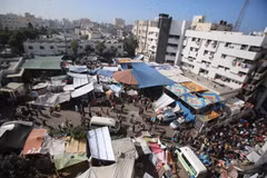 Bệnh viện Al-Shifa ở thành phố Gaza ngày 7/11/2023. (Ảnh: AFP/TTXVN)
