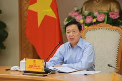 Phó Thủ tướng Chính phủ Trần Hồng Hà phát biểu tại cuộc họp. (Ảnh: Diệp Trương/TTXVN)