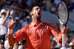 Novak Djokovic phá kỷ lục của Rafael Nadal tại Roland Garros