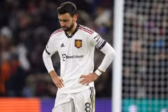 Manchester United đứt mạch thắng bởi siêu phẩm ở phút bù giờ