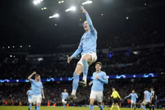 Haaland ghi 5 bàn đưa Man City tiến vào tứ kết Champions League