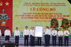 Công bố quyết định thành lập thị xã Tịnh Biên thuộc tỉnh An Giang