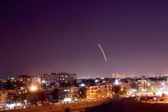 Hệ thống phòng thủ tên lửa của Syria đánh chặn tên lửa của Israel tấn công sân bay quốc tế ở Damascus, ngày 15/9/2018. (Nguồn: THX/TTXVN) 