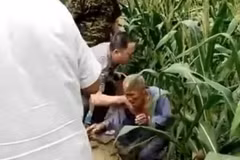 Trung Quốc: Phẫn nộ bí thư thôn đẩy cụ ông 80 tuổi ngã gãy xương sống