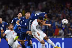 Một pha tranh bóng của cầu thủ hai đội. (Nguồn: the-afc.com/asiancup)