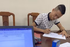 N.A.T, lái xe taxi “dù” làm việc tại cơ quan Công an. (Nguồn: Báo Quảng Ninh)