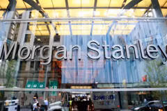 Biểu tượng Morgan Stanley tại trụ sở ở New York, Mỹ. (Ảnh: AFP/TTXVN)