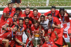Niềm vui phút đăng quang vô địch UEFA Champions League của các cầu thủ Bayern Munich. (Ảnh: AFP/TTXVN)
