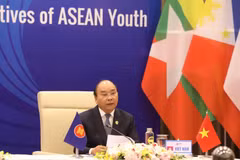 Thủ tướng Nguyễn Xuân Phúc, Chủ tịch ASEAN 2020 phát biểu tại Phiên đối thoại của các Nhà lãnh đạo ASEAN với đại diện Thanh niên ASEAN. (Ảnh: Văn Điệp/TTXVN)
