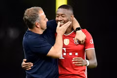 HLV Hansi Flick và Alaba. (Nguồn: Getty Images)