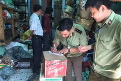 Triệt phá lò "độ" xe cực lớn trên địa bàn Thành phố Hồ Chí Minh